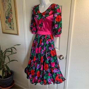 Vintage & hand made leotard with matching skirt no size tag 8-10?